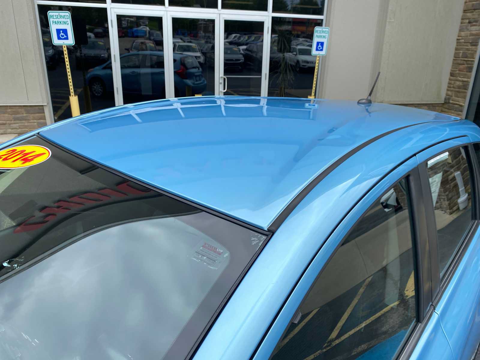 Used 2014 Nissan Versa Note SV w/ Convenience Package FWD image 5