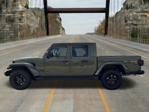 New 2025 Jeep Gladiator Sport AWD/4WD image 5