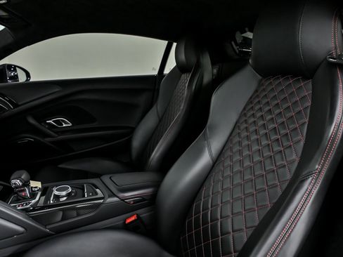 Used 2020 Audi R8 V10 image 26
