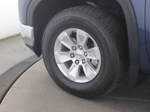 Used 2019 GMC Sierra 1500 SLE w/ SLE Value Package AWD/4WD image 13
