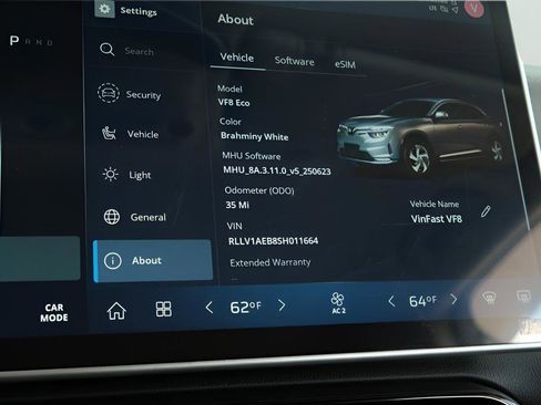 New 2025 VinFast VF 8 Eco AWD/4WD image 16