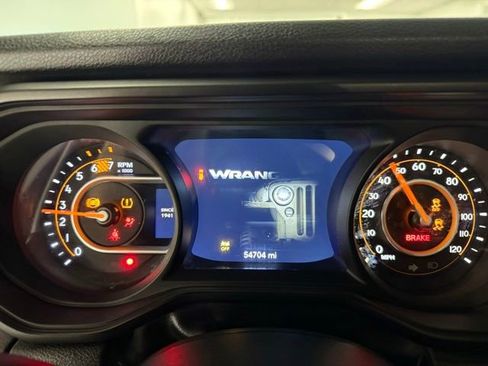 Used 2024 Jeep Wrangler Unlimited Sport AWD/4WD image 15