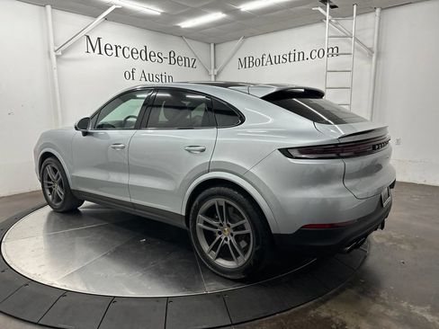 Used 2024 Porsche Cayenne Coupe AWD/4WD image 5
