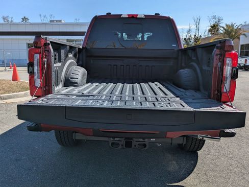 New 2026 Ford F250 Platinum w/ FX4 Off-Road Package AWD/4WD image 13