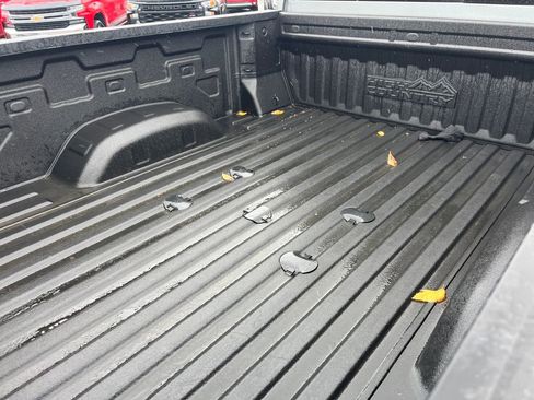 Used 2024 Chevrolet Silverado 2500 High Country w/ High Country Premium Package image 24