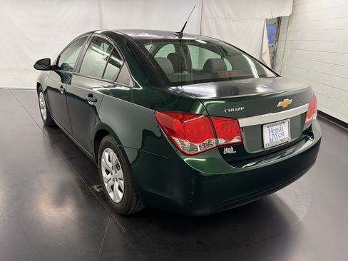 Used 2014 Chevrolet Cruze LS FWD image 3
