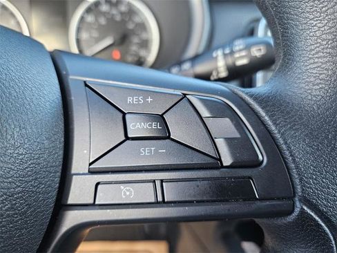 Certified 2025 Nissan Kicks Play S image 25