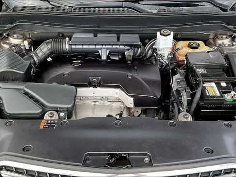 Used 2019 Buick Envision Essence FWD image 33