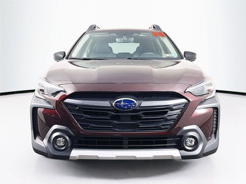 Used 2025 Subaru Outback Limited image 2