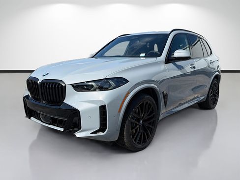 New 2026 BMW X5 xDrive40i w/ M Sport Package AWD/4WD image 7