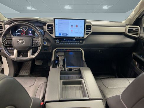 Used 2022 Toyota Tundra Limited image 15