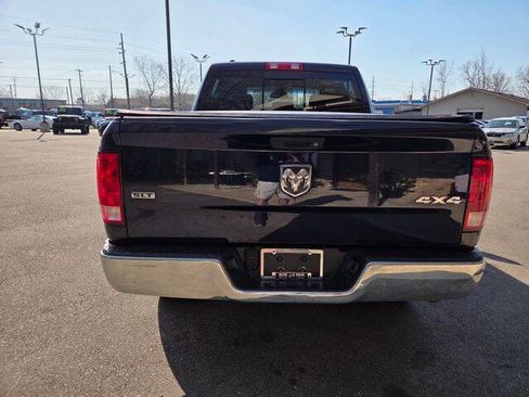 Used 2016 RAM 1500 Classic SLT AWD/4WD image 5