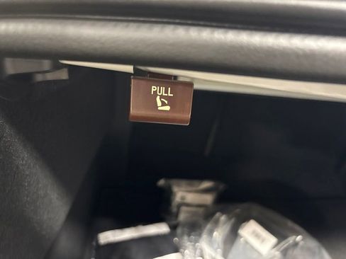 Certified 2025 Hyundai Sonata SE FWD image 30