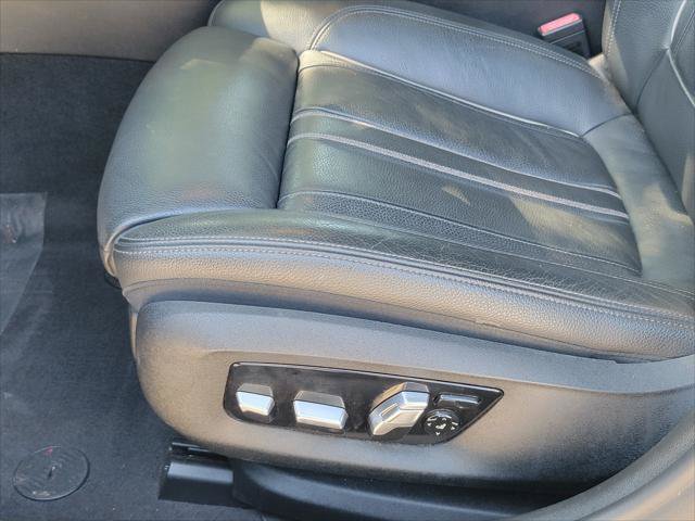 Used 2019 BMW 530i xDrive w/ Premium Package AWD/4WD image 21