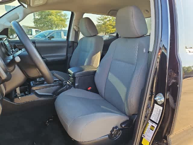 Used 2022 Toyota Tacoma SR AWD/4WD image 14