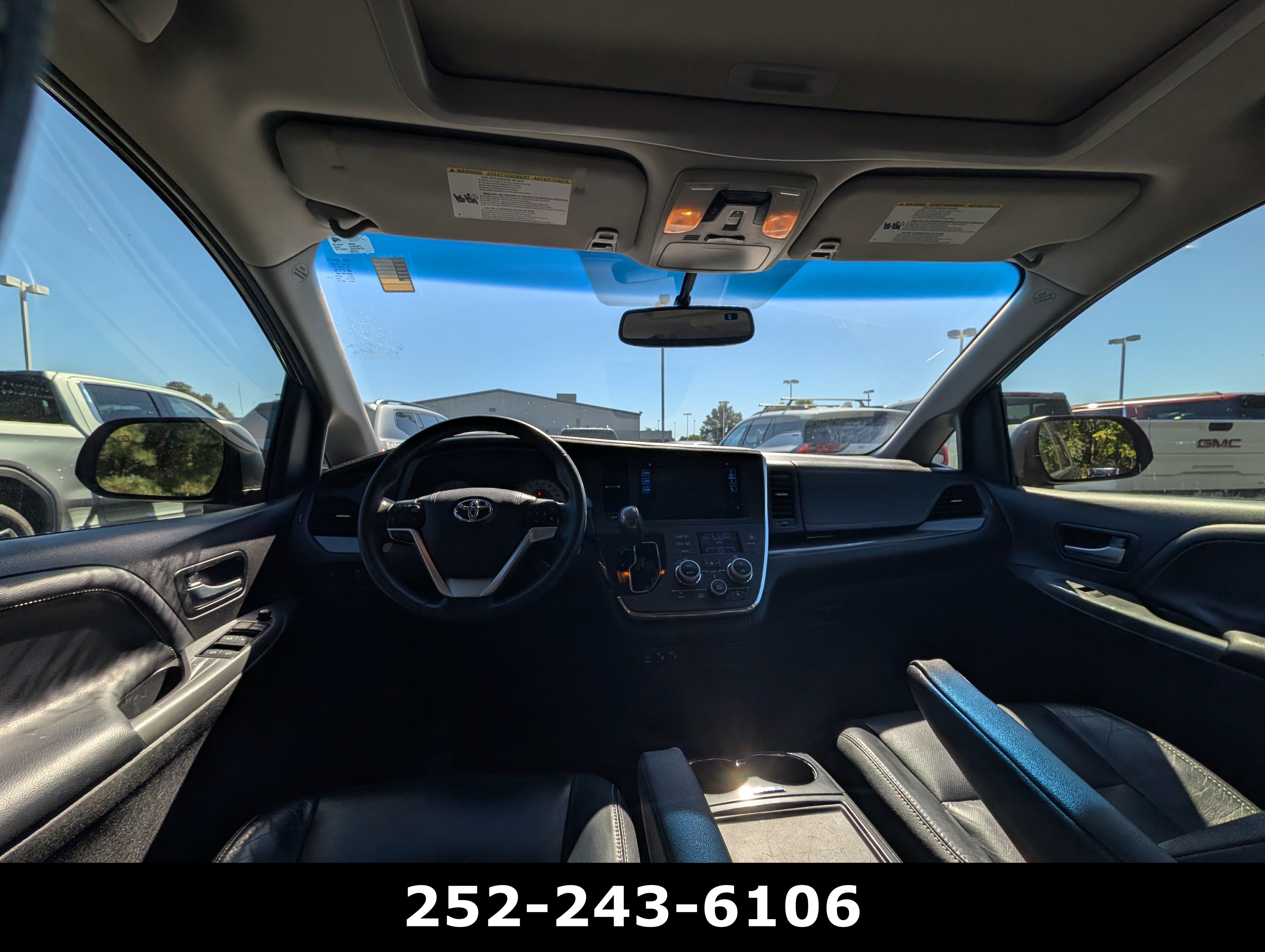 Used 2016 Toyota Sienna SE Premium FWD image 11