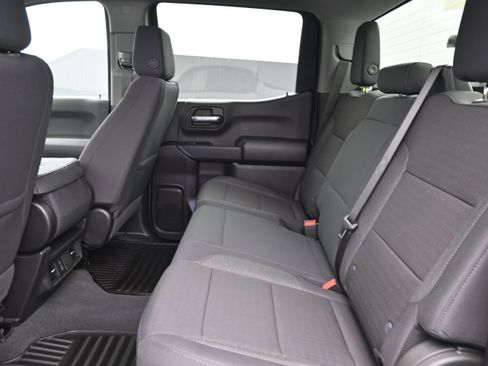 Used 2026 Chevrolet Silverado 1500 Custom AWD/4WD image 17
