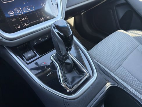 Used 2021 Subaru Outback Premium image 24