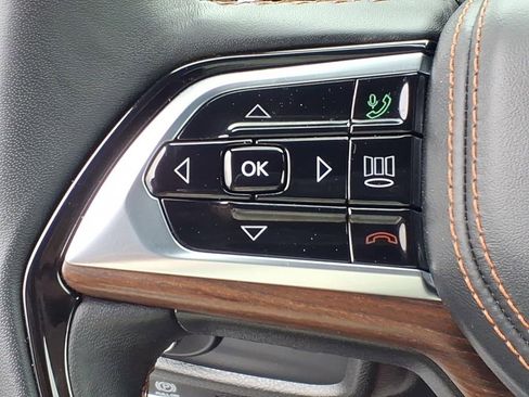 Used 2024 Jeep Grand Cherokee Summit w/ High Altitude Package AWD/4WD image 10