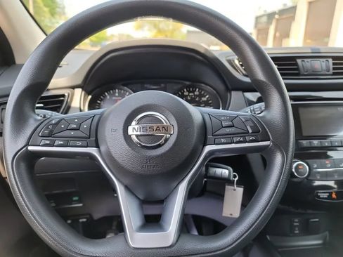 Used 2017 Nissan Rogue Sport S w/ S Appearance Package AWD/4WD image 13