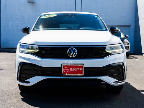 Used 2022 Volkswagen Tiguan SE R-Line FWD image 2