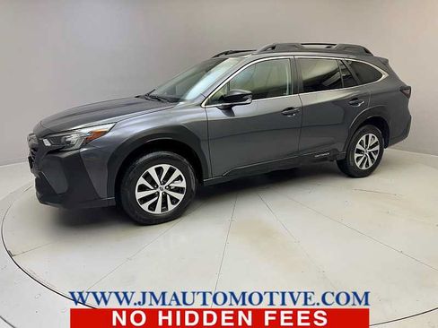 Used 2023 Subaru Outback Premium AWD/4WD image 1