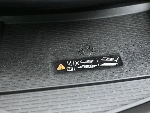 New 2025 Cadillac CT4 V w/ Super Cruise Package image 27