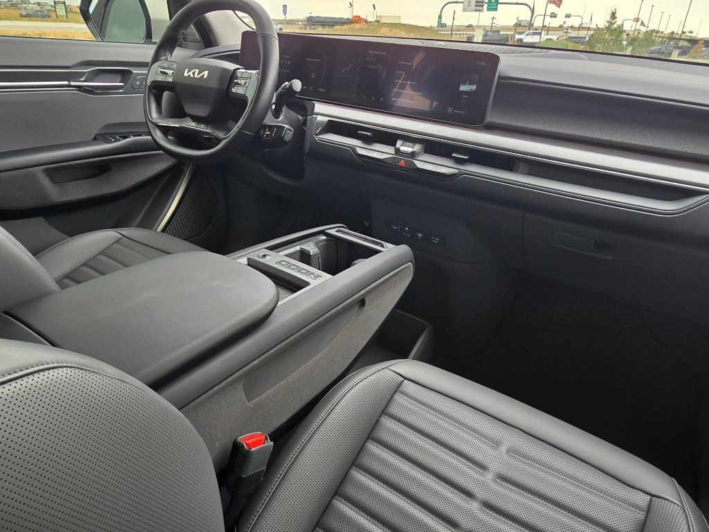 Used 2024 Kia EV9 Land AWD/4WD image 27