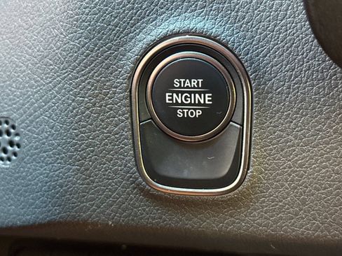 Used 2025 Mercedes-Benz Sprinter 2500 image 29