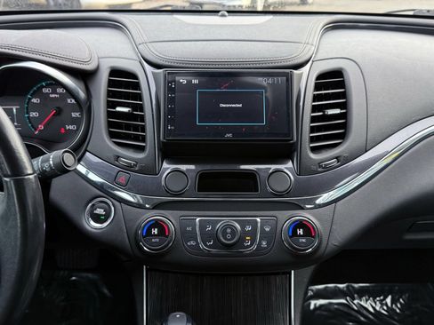 Used 2016 Chevrolet Impala LTZ FWD image 17