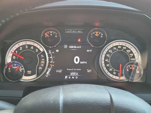 Used 2018 RAM 3500 Laramie w/ Max Tow Package image 8