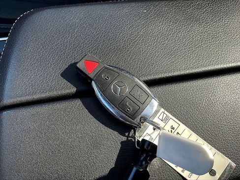 Used 2019 Mercedes-Benz GLS 450 4MATIC image 36
