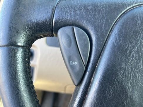 Used 2004 Ford Escape Limited image 14