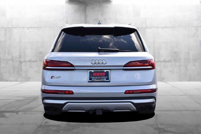 Used 2021 Audi SQ7 Premium Plus w/ Executive Package AWD/4WD image 6
