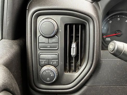 Used 2024 Chevrolet Silverado 3500 W/T AWD/4WD image 15