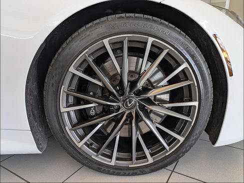 Used 2025 Lexus LC 500 Coupe w/ Dynamic Handling Package RWD image 11