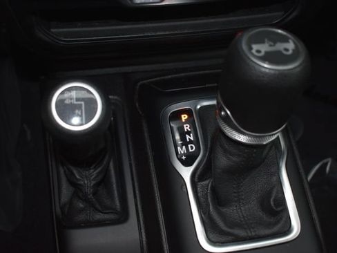 Used 2020 Jeep Wrangler Unlimited Sport S AWD/4WD image 6