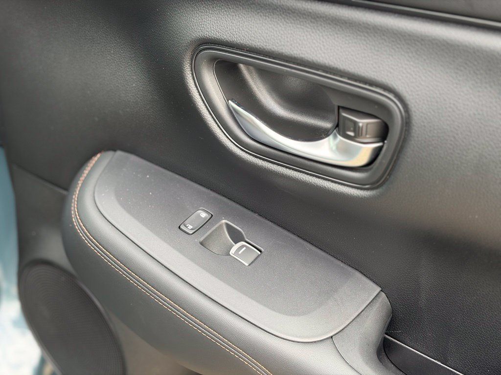 Used 2024 Honda HR-V Sport image 13
