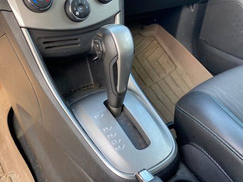 Used 2016 Chevrolet Trax LT w/ LT Convenience Package image 7