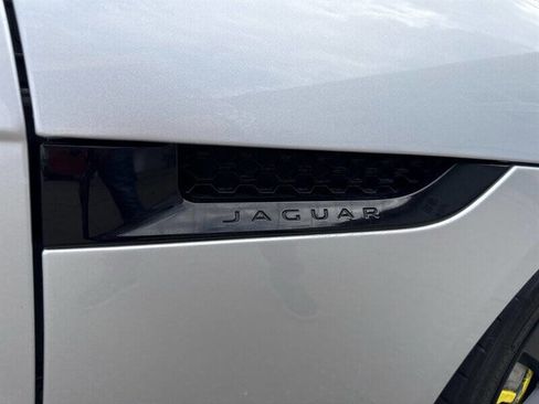 Used 2016 Jaguar F-TYPE S image 17