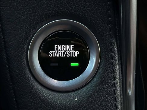 Used 2018 Cadillac Escalade ESV Premium Luxury image 35