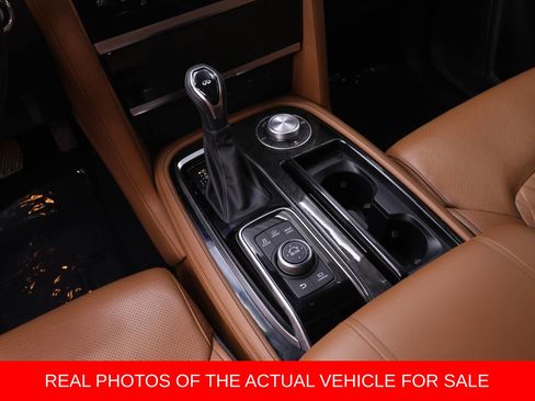 Used 2024 INFINITI QX80 Sensory AWD/4WD image 12