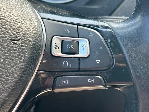 Used 2018 Volkswagen Tiguan SE FWD image 27