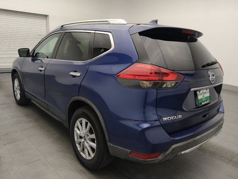 Used 2017 Nissan Rogue SV w/ SV Premium Package FWD image 5