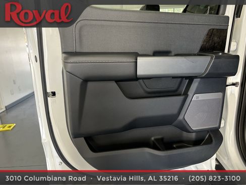 Used 2024 Ford F350 Lariat w/ Lariat Ultimate Package image 16