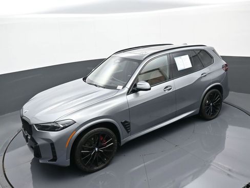 Used 2024 BMW X5 xDrive40i w/ M Sport Package image 33