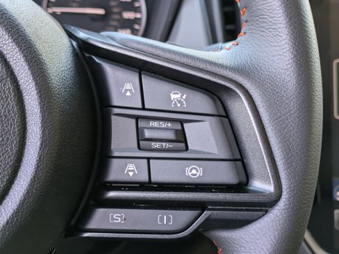 Certified 2025 Subaru Crosstrek 2.5i Limited image 24