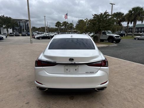 Certified 2023 Lexus ES 350 w/ Premium Package image 4