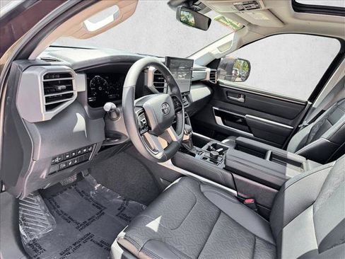 Used 2023 Toyota Tundra Limited w/ Power Package AWD/4WD image 12