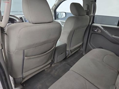 Used 2019 Nissan Frontier SV image 38